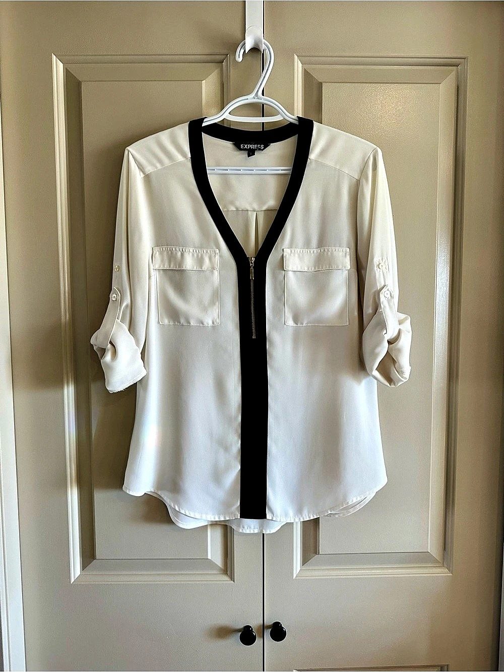 Express Colour Block Blouse White & Black Size Medium